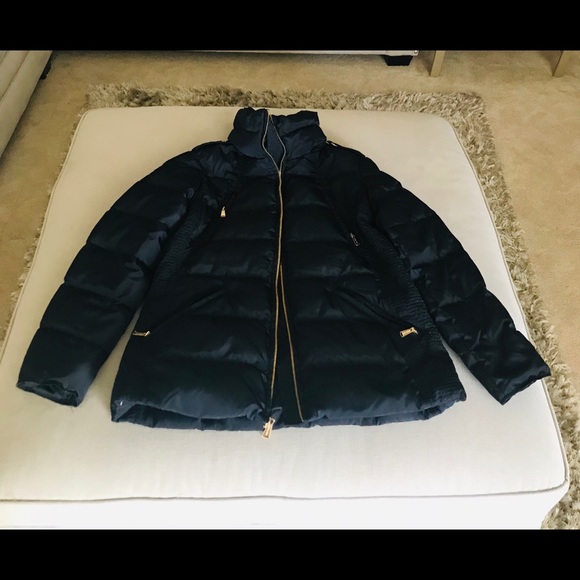 Michael Kors Jackets & Blazers - Michael Kors puffer coat. Navy color